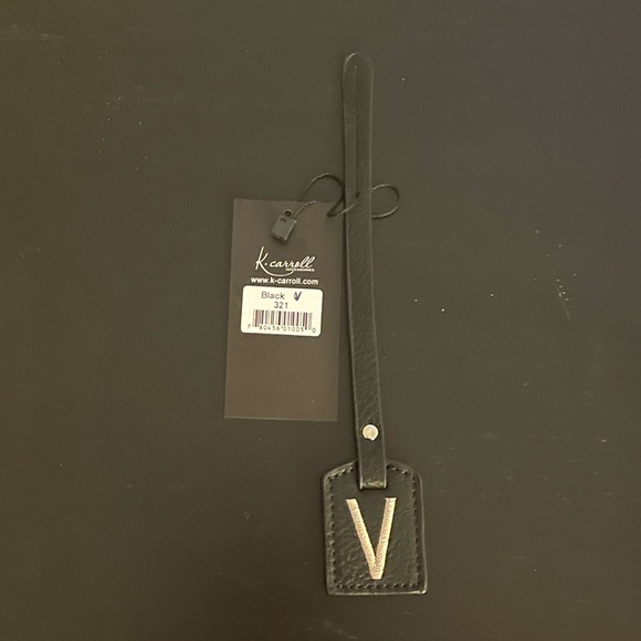 NWT “K•Carroll” Bag Tag,  Monogram Letter "V" Black Bag Tag with "Tan" Letter - Picture 2 of 7